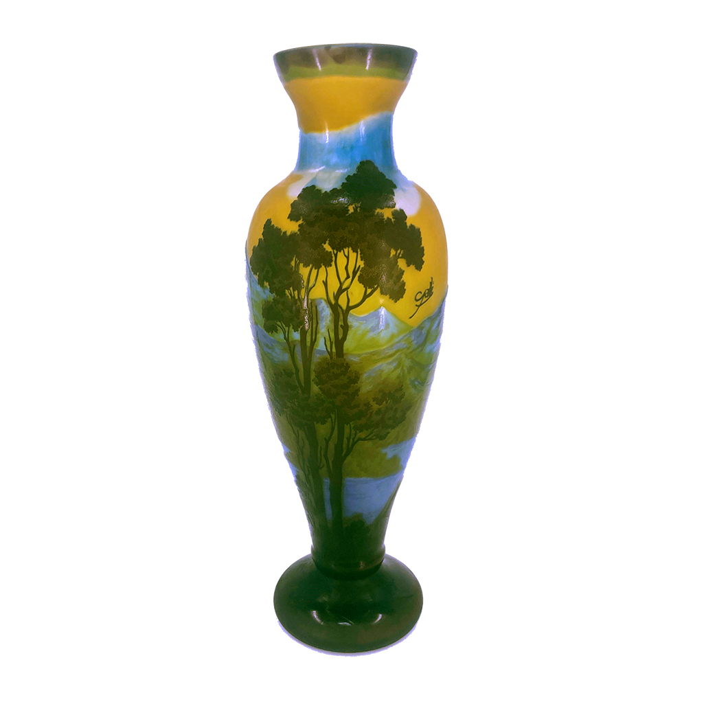 vase verre souffle galle decoration motif montagne arbre riviere nuage paysage